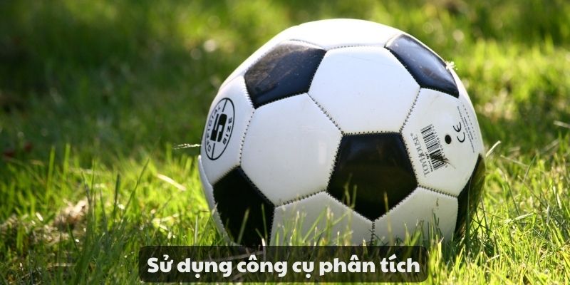 Sử dụng công cụ phân tích